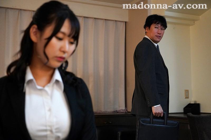 Wedding Blues - Faithless Bride-To-Be Caught On Camera Fucking Her Coworker The Day Before The Wedding Tomoko Kamisaka - 1