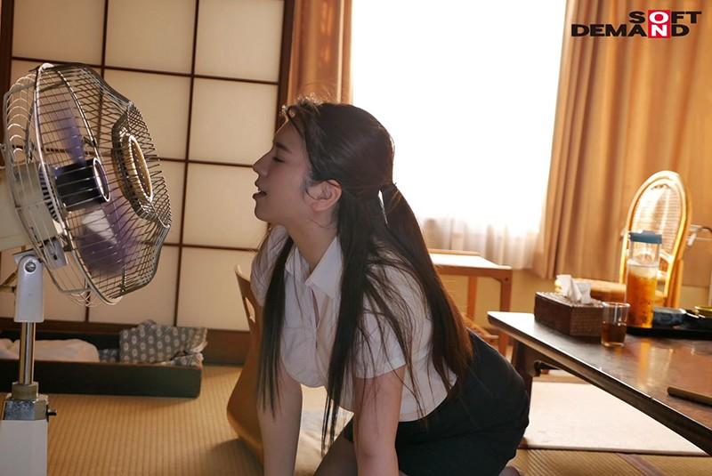 Im An Old Man Boss Who Cant Get Anywhere In This World, And During A Business Trip, I Was Booked Into The Same Room At A Hot Spring Resort Inn With A Newly-Graduated Big Tits Office Lady Who Was Luring Me To Temptation Reverse NTR, Filled With Purity Noa Shiina - 2