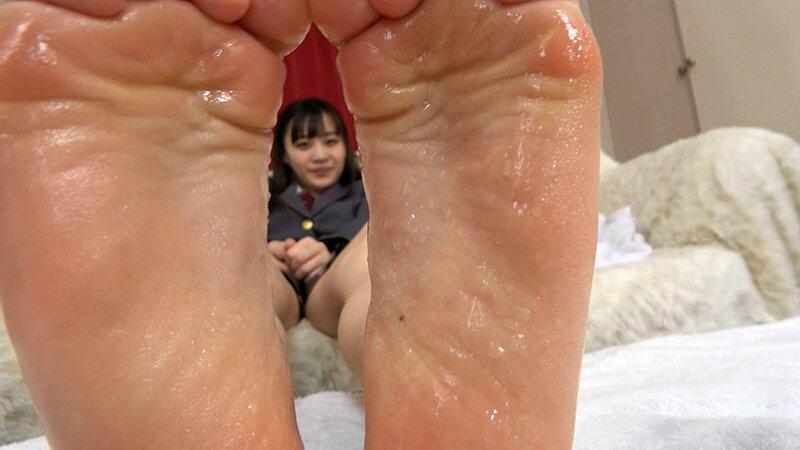 I Want To Lick The Soles Of Beautiful Women Until They Get Soaked Urara Kanon - 2