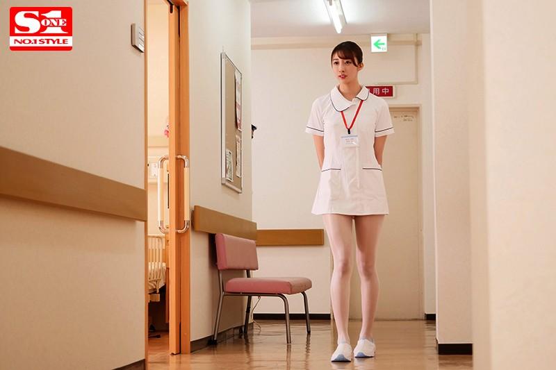 3cm Below Her Crotch - A Seductive Nurse With Beautiful Legs In A Tight Miniskirt - Ichika Hoshimiya - 1