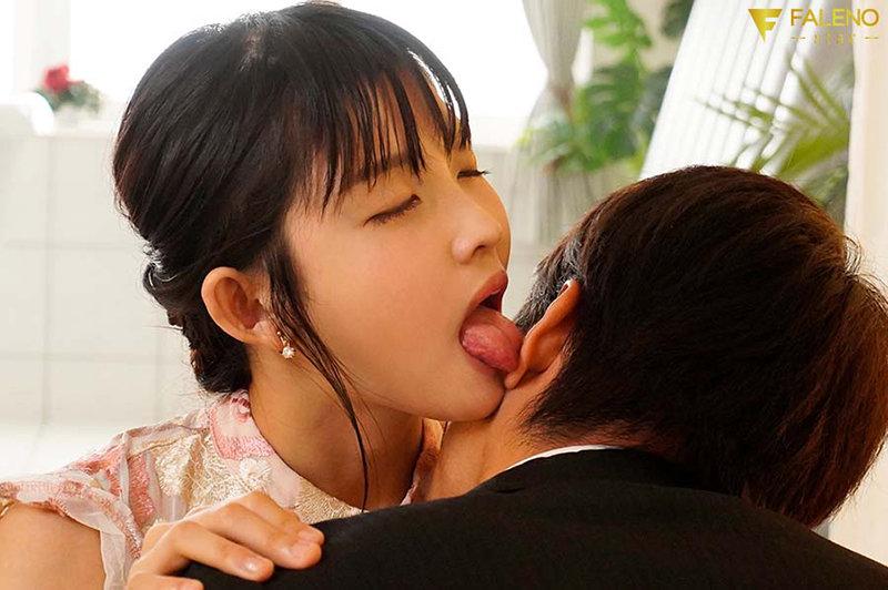 A First Time Escort On Her First Day 120 Minute Multiple Ejaculation Course With A Super High Class Soapland Escort Mayu Horisawa - 1