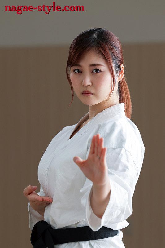 Dominating A Strong Married Woman - The Lewd Body Of A Prideful Female Karate Athlete - Ayaka Mochizuki - 1