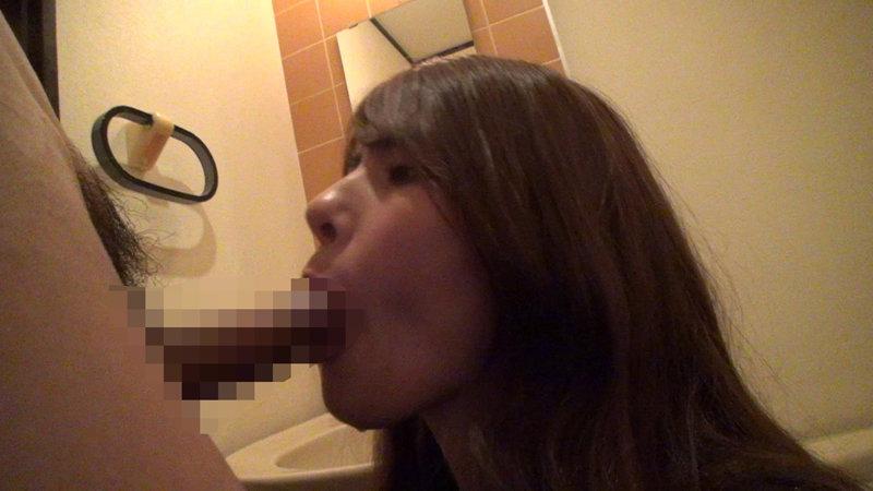 [Amateur Video] A Blowjob Anywhere At All. 5 Hours, 32 Women. - 1