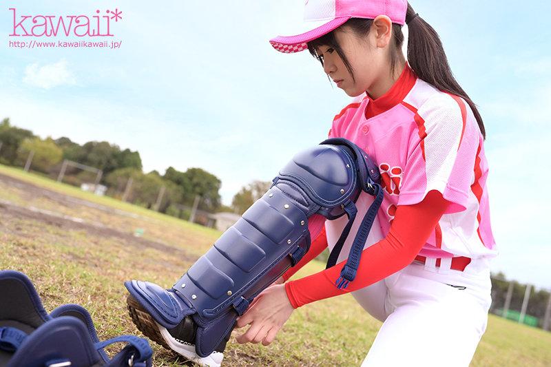 Baseball Fanatic Azusa Shinonome Makes Her Adrenaline Pumping First Plate Appearance In The AV World - 1