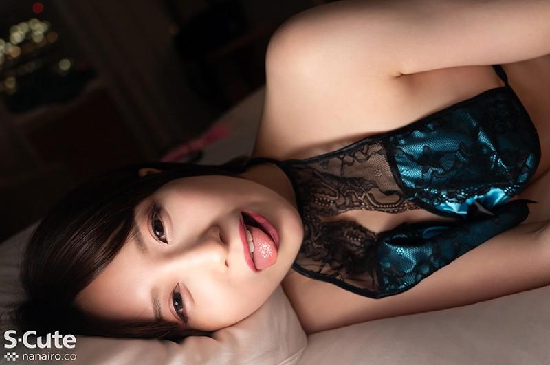 Grosso SQTE-323 Amazing Tongue! The Kansai Girl Born To Lick Dicks - Maebi Rai Camshow - 1