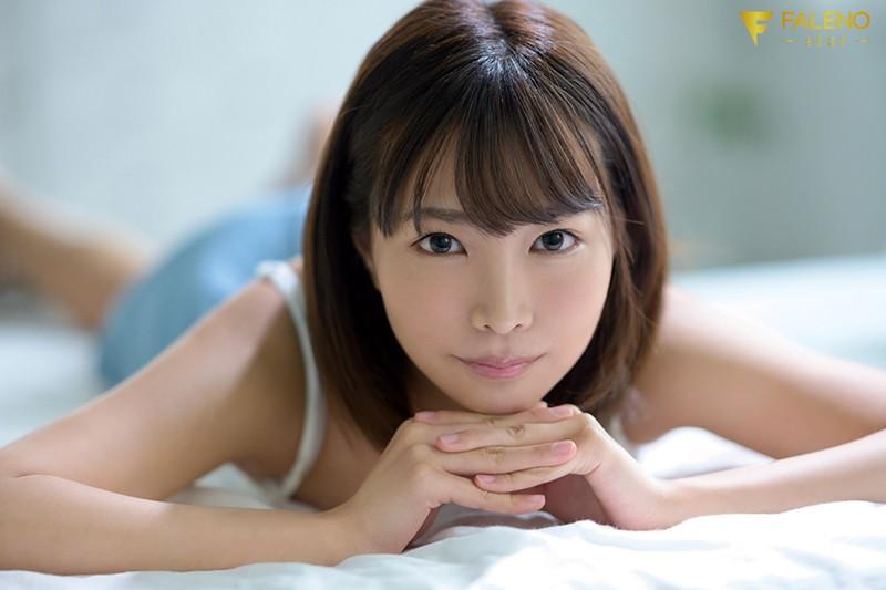 Innocent Gravure Constriction E-cup Minami Ikuta BEST All 8 Titles, 8 Hour Special - 1