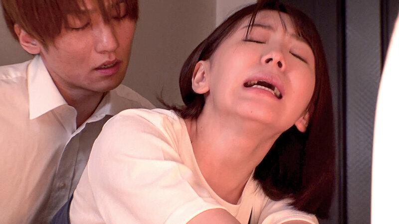 Putaria SAN-042 Celebrity Wife Fell Into Swamp Of Servant's Tongue Kiss And Huge Cock. Minon Aisu Fantasy Massage - 2