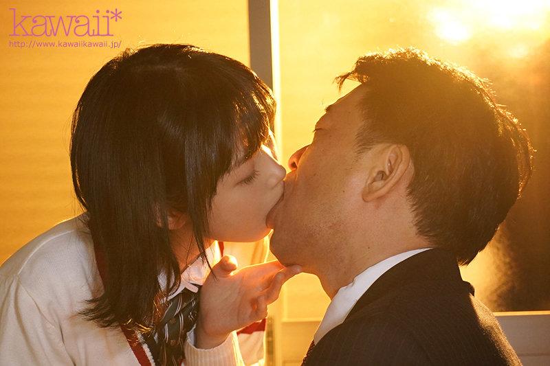 Erito CAWD-323 Gazing, Whispering, Kiss-loving Girl's Moist Kiss Seduction And Mucous Membrane Exchange Sex Natsu Hyuga Novinhas - 1