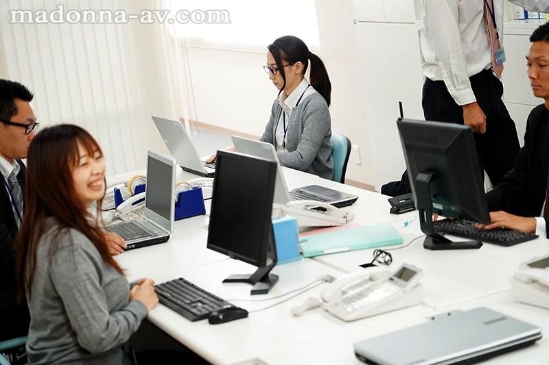 Bareback Adultery With The Shy Married Woman At My Workplace. Kana Mito - 1