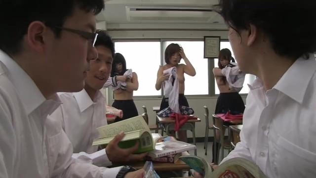 Japanese Students get Hot and Horny in the School Bathroom - 2