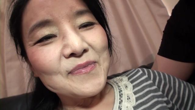 Old Japanese Granny can still get her Pussy Wet for Sex - 2