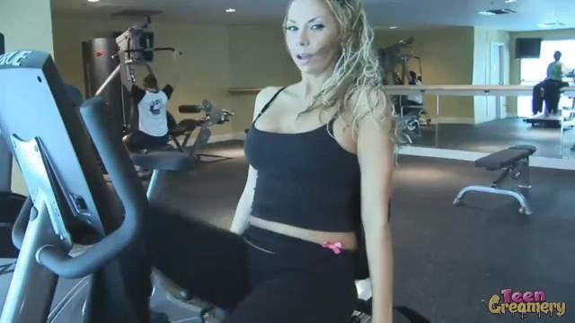 Stretching MILF at Gym gives Amazing Blowjob and Gets Tits Blasted with CUM Gay Money - 2