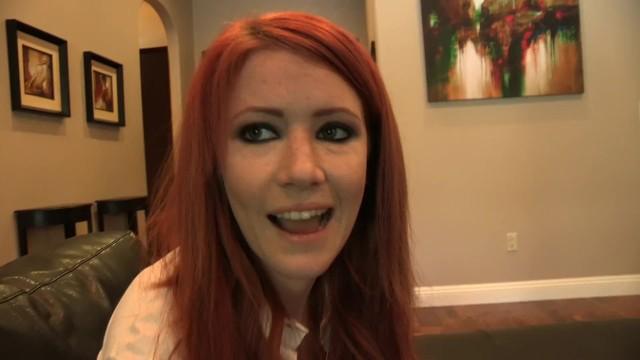 REDHEADED TEENS SOVEREIGN SYRE & ELLE ALEXANDRA HAVE HOT LESBIAN SESSION - 1