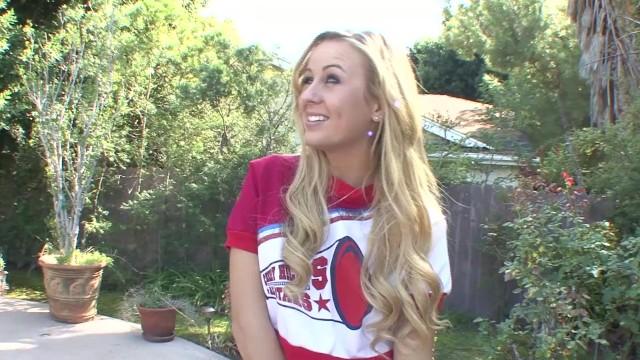 Blonde Teen Cheerleader with Big Natural Tits Gets Fucked by Brothers Frien - 1