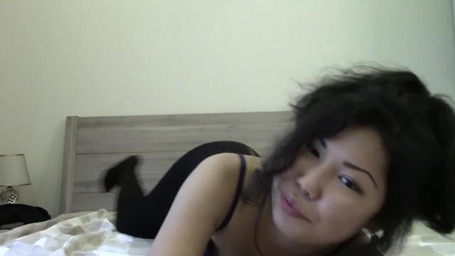 Bubble Butt Asian Girl Shows her Ass Hole & Fucks Pussy - 2