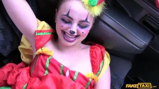 Zoig Fake Taxi - Driver Fucks Cute Valentine Clown Deutsche