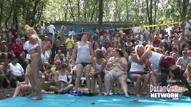 Shaking Amateurs get Totally Naked in Contest at Nudist Resort Sucking Cock