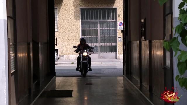 Dick Rider - Hot Biker MILF get Anal Fuck with Man of Motorbike Serviceman - 2