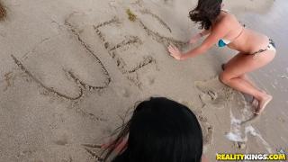 JockerTube Reality Kings - Public Squirting and Threeway with Jenna and Ashley Cumswallow