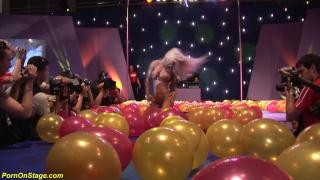 Gay Baitbus Blonde Busty Oiled MILF Masturbating on Public Sexfair Show Stage Gay Outinpublic