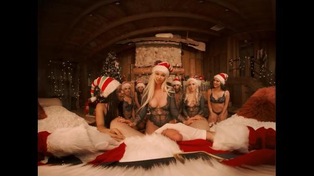 VRBangers.com-Abella Danger and her 7 Sexy Elves Christmas Orgy VR Porn - 2