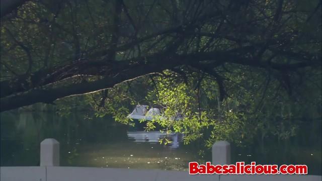 Outdoor Boat Fucking for Cute Couple - 2