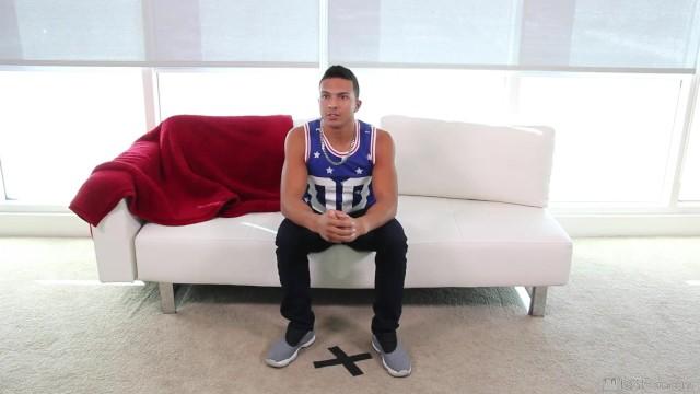 Straight Latino Devon Felix first Time Gay Casting Gets Dicked down no Homo - 1