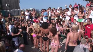Couple Fucking Bikini Twerking Contest on Spring Break Exgirlfriend