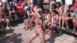 Matures Bikini Twerking Contest on Spring Break Jerk Off