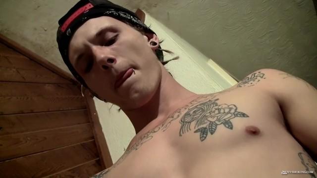 Xxx Hot Tattooed Twink Kyd Cash having a Wank with his Smoke Foot Worship - 1