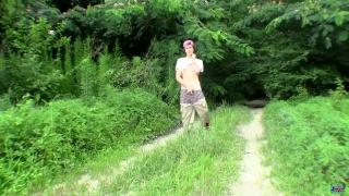 Mallu Sean Wanks his Big-cock in the Middle of the Forest Gaygroupsex