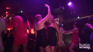 Safadinha Girls Making out and Grinding in Club 3way