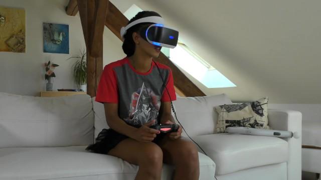 Caseiro May the 4th be with you Lisa and Eve Plays Galactic Games on Playstation VR Ebony - 1