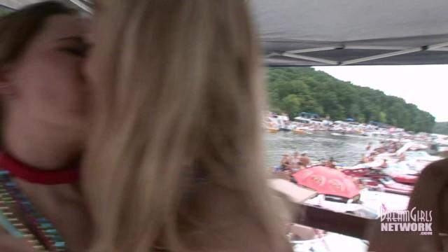 Tits come out at Wild Water Party in the Ozarks - 1
