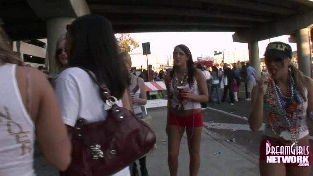 Home Video of Wild Party Girls at Gasparilla - 1