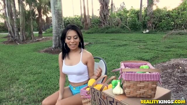 Outdoor Realitykings-hot Latina Monica Letting Sean Fuck that Pussy Nice and Deep Perfect Tits - 2