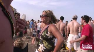 Humiliation Hot College Coeds Flash Perfect Tits for Beads on the Beach i-Sux