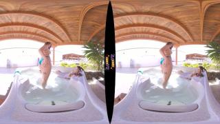 Roolons 3D VR Hot Tub Fun with Topless Teen Girls Amelia & Jane Viet Nam