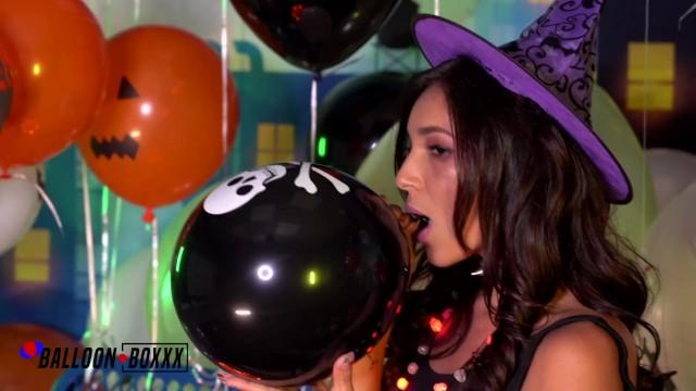 Kitty Carrera Sexy Witch Halloween Balloon Bash - AmateurBoxxx - 1