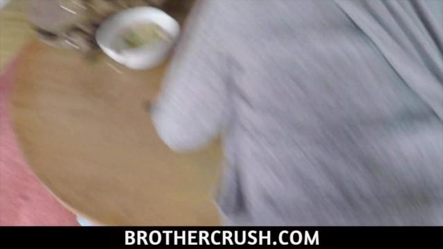 iDope Stepbrother Crush-Boy Sucks Older Stepbrother’s Fat Cock for a Ride Freaky