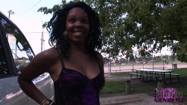 Big Booty Black Girl Flashes in a Public Park - 1