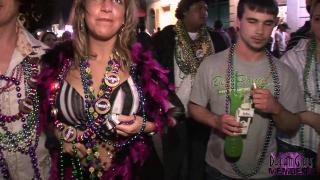 Oixxx Huge Natural Boobs Flashed on Bourbon St at Mardi Gras BestAndFree