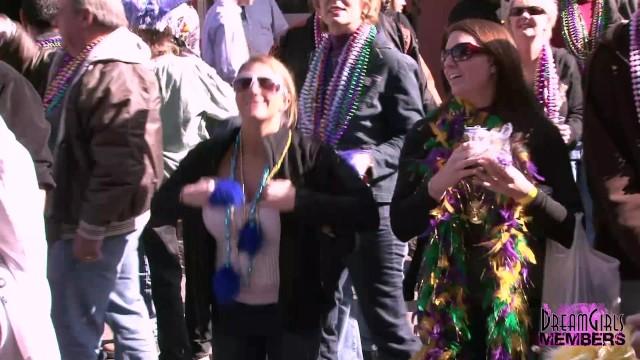 Big Glorious Tits Flashed on Bourbon St during Mardi Gras - 1