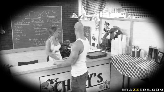 Brazzers - Johnny Sins Fucks Sexy Kagney Linn Karter at a Fast Food Joint - 2
