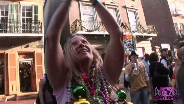 Mardi Gras is a Paradise for Hot Exhibitionist Wives & Girlfriends - 1