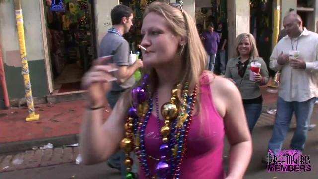 Hardsex Mardi Gras is a Paradise for Hot Exhibitionist Wives & Girlfriends Juggs