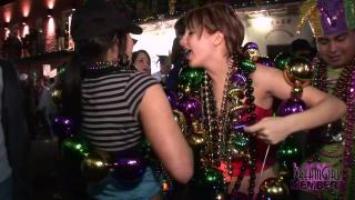 Doggy Style Porn Exhibitionist Wives Proudly Show Em at Mardi Gras Cachonda