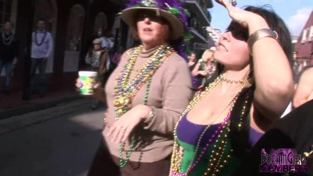 Husband Hot Party Girls Whip Tits out for Good Beads at Mardi Gras Ngentot