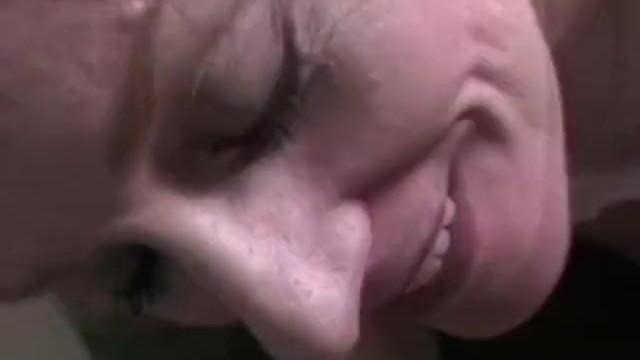 Defloration Amateur GILF wants to know you like her Livecam - 1