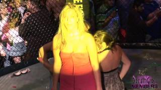 Blow Job College Freaks Dance Twerk & Flash Tits in Night Club Part 2 Piroca